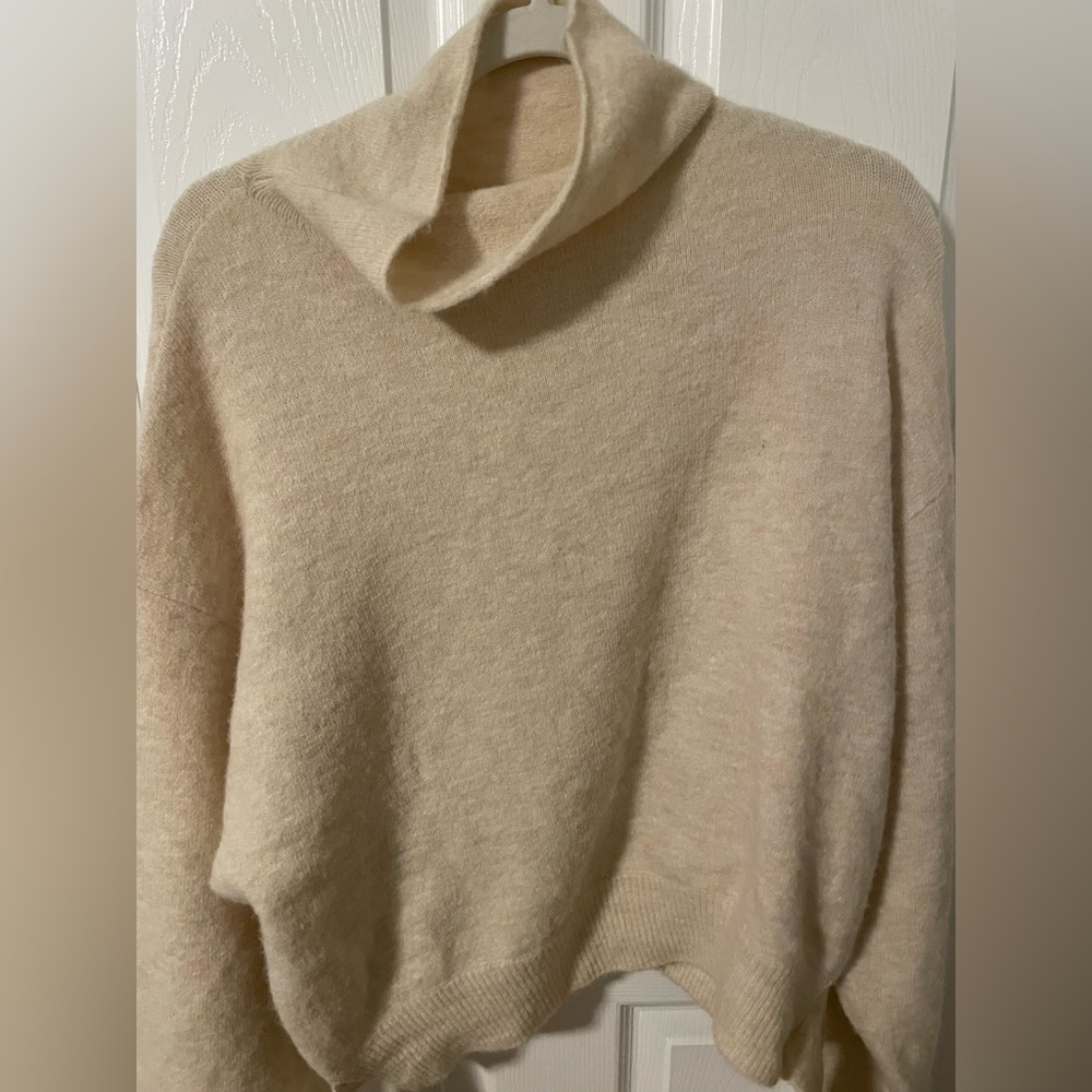 Aritzia Wilfred Wood Tie Waisy Sweater Size L